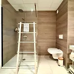 Spacious Duplex In The Center Of Onikos Appartement *