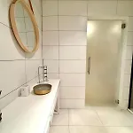 Spacious Duplex In The Center Of Onikos *