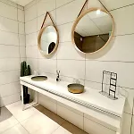 Spacious Duplex In The Center Of Onikos Bastenaken