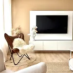 Spacious Duplex In The Center Of Onikos