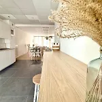 Spacious Duplex In The Center Of Onikos Appartement