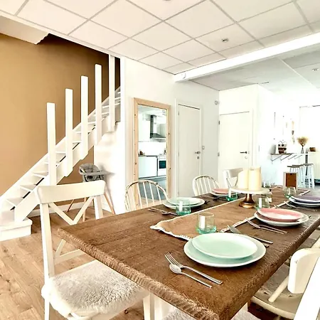 Daire Spacious Duplex In The Center Of Onikos *