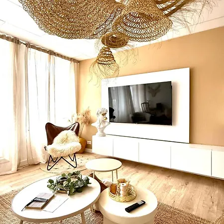 Spacious Duplex In The Center Of Onikos Διαμέρισμα Μπαστόν