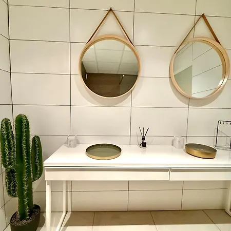 Spacious Duplex In The Center Of Onikos Daire Bastogne