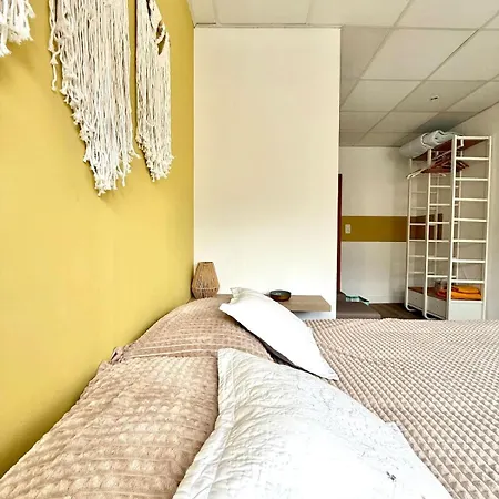 アパート Spacious Duplex In The Center Of Onikos