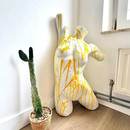 Spacious Duplex In The Center Of Onikos Daire