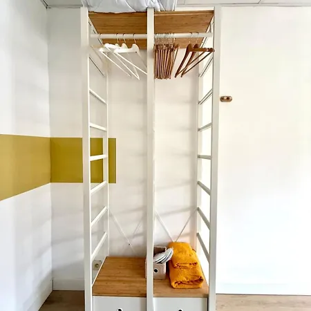 Spacious Duplex In The Center Of Onikos * Bastogne