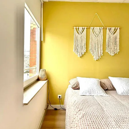 Spacious Duplex In The Center Of Onikos *