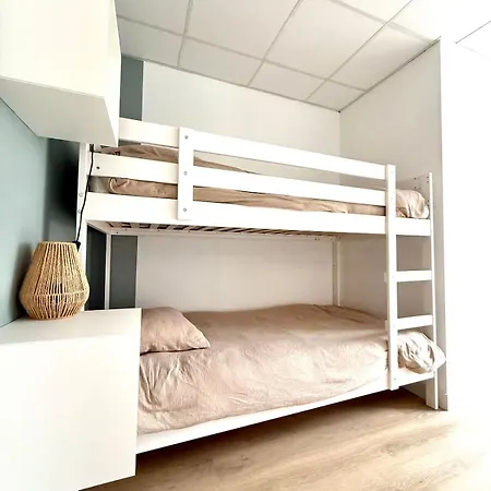 Spacious Duplex In The Center Of Onikos *