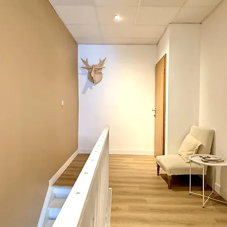 Spacious Duplex In The Center Of Onikos Daire