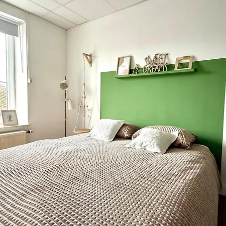 Spacious Duplex In The Center Of Onikos * Μπαστόν