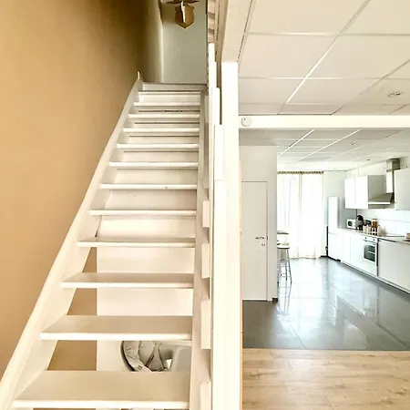 Daire Spacious Duplex In The Center Of Onikos *