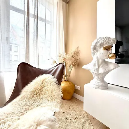 Spacious Duplex In The Center Of Onikos *