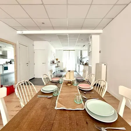 Διαμέρισμα Spacious Duplex In The Center Of Onikos Μπαστόν