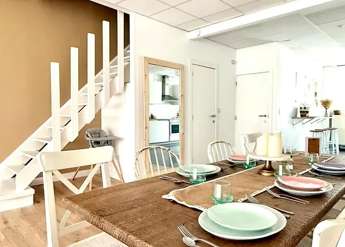 アパート Spacious Duplex In The Center Of Onikos *
