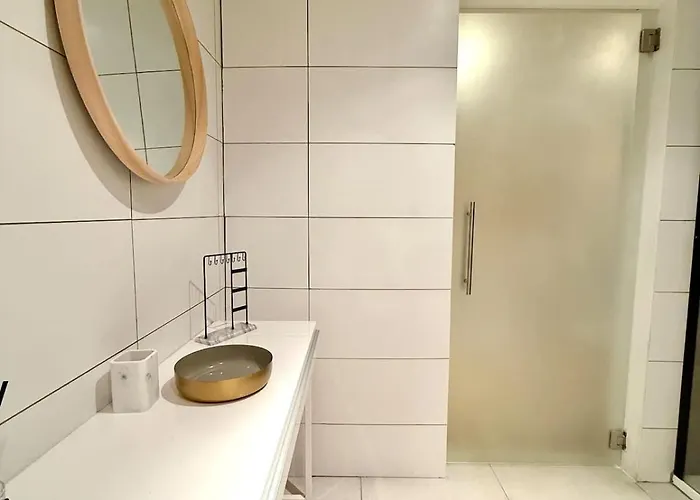 Spacious Duplex In The Center Of Onikos *