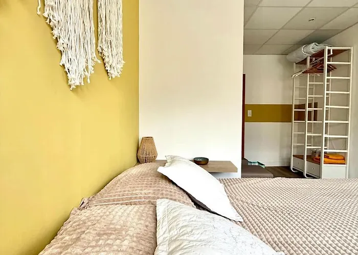 アパート Spacious Duplex In The Center Of Onikos