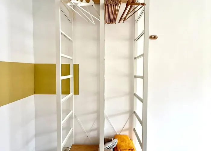 Spacious Duplex In The Center Of Onikos * バストーニュ