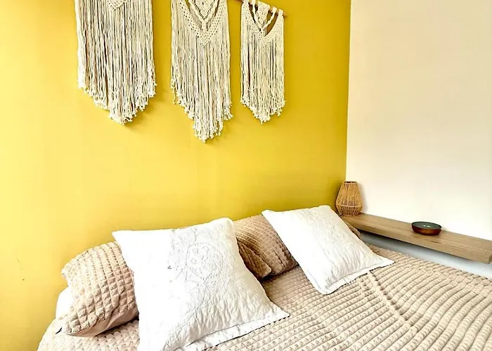 Spacious Duplex In The Center Of Onikos