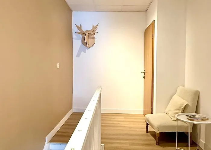 Spacious Duplex In The Center Of Onikos アパート