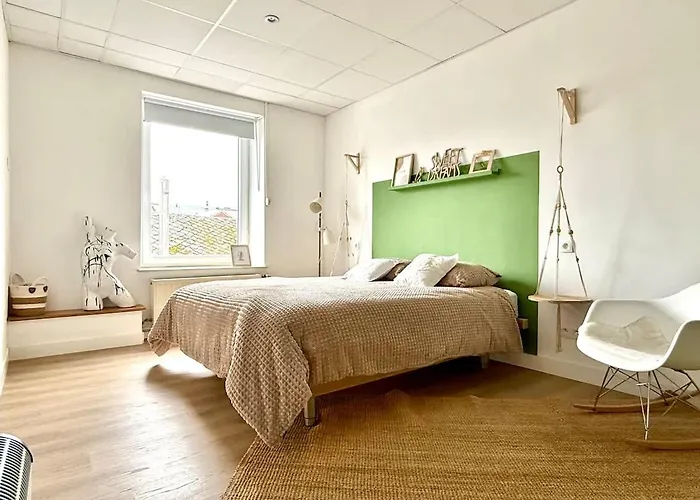 アパート Spacious Duplex In The Center Of Onikos