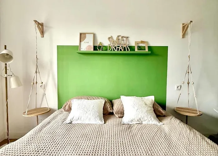 アパート Spacious Duplex In The Center Of Onikos *
