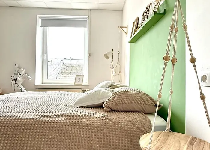 アパート Spacious Duplex In The Center Of Onikos バストーニュ