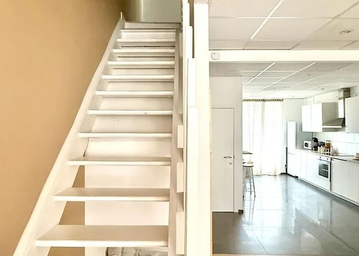 アパート Spacious Duplex In The Center Of Onikos *