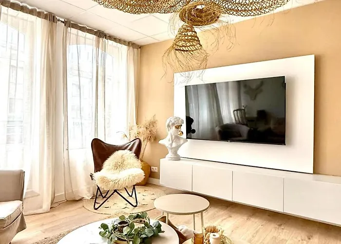 Spacious Duplex In The Center Of Onikos