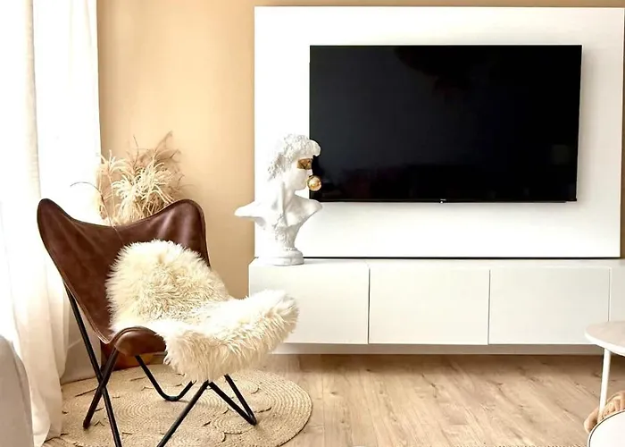 Spacious Duplex In The Center Of Onikos