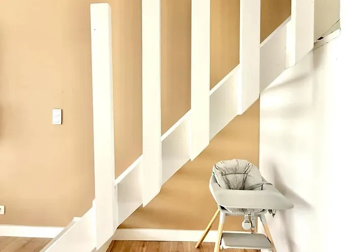 アパート Spacious Duplex In The Center Of Onikos バストーニュ